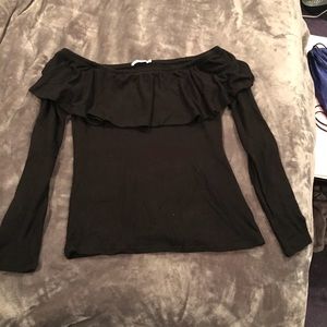 Off the shoulder Ruffle top -L